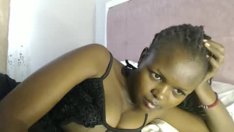 Snapshot of lolamia7 chatting on October 11, 5:50 am lolamia7 online show from October 11, 5:50 am