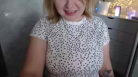 kiss online show from May 9, 6:07 am