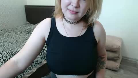 kiss online show from May 27, 7:16 am