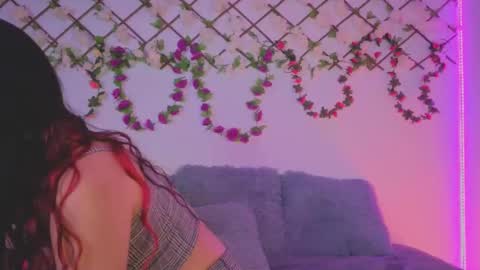  Lola  online show from November 19, 9:48 pm