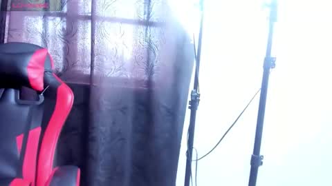 lolasweett_ online show from November 10, 2:16 pm