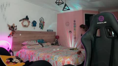 Lola doll online show from June 23, 9:13 pm