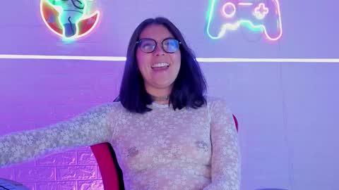 Lola online show from November 3, 11:44 am