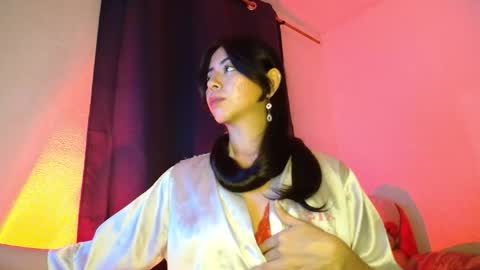      Rya DKhrt       online show from March 25, 6:08 am