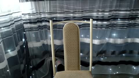 Lisa online show from February 6, 10:15 am