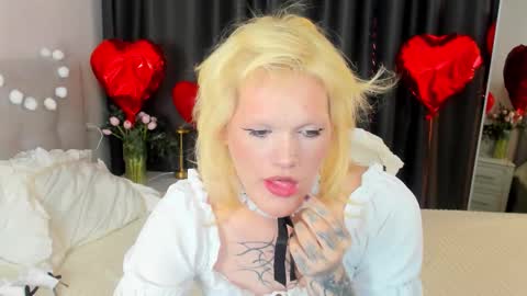 Snapshot of lollita_morgan chatting on February 15, 7:51 am lollita online show from February 15, 7:51 am