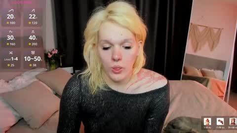 Snapshot of lollita_morgan chatting on April 21, 5:47 am lollita online show from April 21, 5:47 am