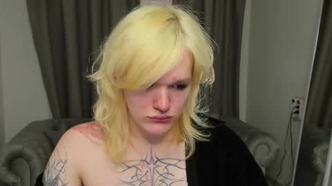 Snapshot of lollita_morgan chatting on April 29, 10:52 am lollita online show from April 29, 10:52 am