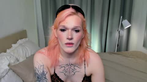 Snapshot of lollita_morgan chatting on May 14, 3:41 pm lollita online show from May 14, 3:41 pm