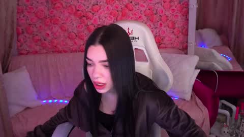 Snapshot of lolly_bunnyy chatting on March 4, 2:56 pm LollyBunny online show from March 4, 2:56 pm