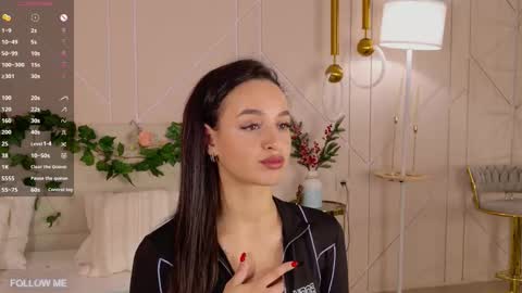 Lolly online show from February 22, 9:52 am