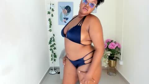 Snapshot of loly_areces chatting on March 3, 1:50 pm Alejandra online show from March 3, 1:50 pm