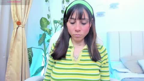 Loly online show from May 12, 1:52 pm