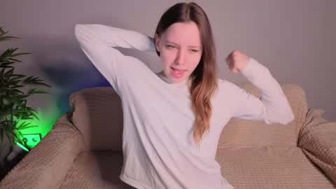 lolytarose online show from May 30, 1:46 am