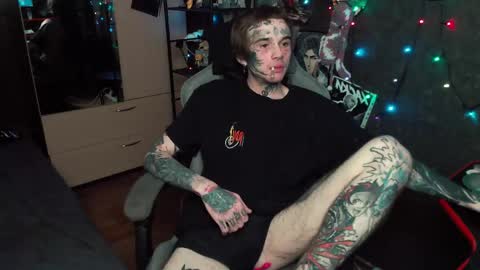 Chris online show from May 4, 6:48 pm