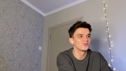 PVT AND MENU ACTIVE online show from February 16, 11:37 pm