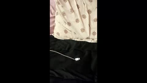 Snapshot of lonewolf848286 chatting on March 1, 6:37 am lonewolf848286 online show from March 1, 6:37 am