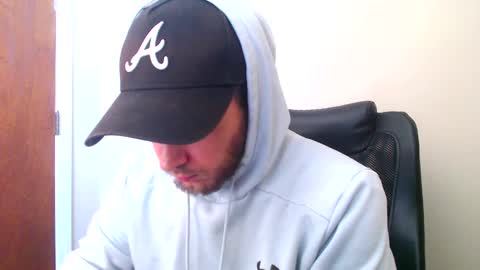 Snapshot of long_18 chatting on November 6, 3:57 pm Long18 online show from November 6, 3:57 pm