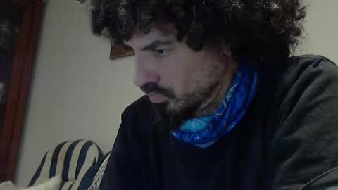 Snapshot of longnight5 chatting on December 14, 6:46 am Alejandro Rulitos Twitter longnight55 Intagram 5longnight5 online show from December 14, 6:46 am