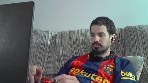 Snapshot of longnight5 chatting on February 15, 1:49 pm Alejandro Rulitos Twitter longnight55 Intagram 5longnight5 online show from February 15, 1:49 pm