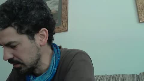 Snapshot of longnight5 chatting on February 22, 9:52 am Alejandro Rulitos Twitter longnight55 Intagram 5longnight5 online show from February 22, 9:52 am