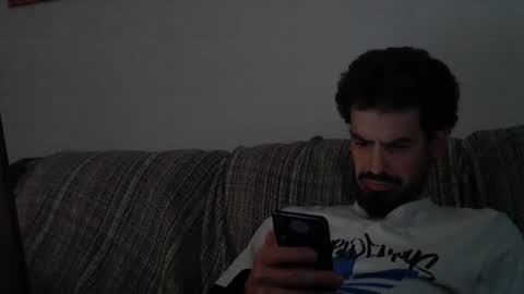 Snapshot of longnight5 chatting on March 10, 5:18 pm Alejandro Rulitos Twitter longnight55 Intagram 5longnight5 online show from March 10, 5:18 pm