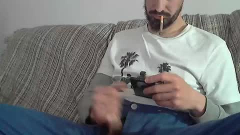 Snapshot of longnight5 chatting on March 16, 3:38 pm Alejandro Rulitos Twitter longnight55 Intagram 5longnight5 online show from March 16, 3:38 pm