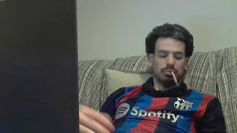 Snapshot of longnight5 chatting on March 22, 11:30 pm Alejandro Rulitos Twitter longnight55 Intagram 5longnight5 online show from March 22, 11:30 pm