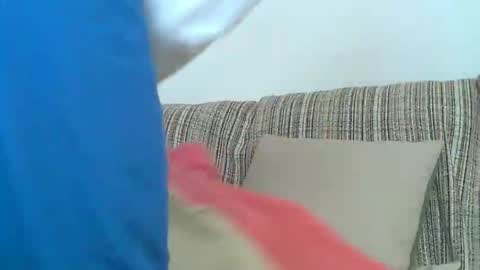 Snapshot of longnight5 chatting on April 7, 10:26 am Alejandro Rulitos Twitter longnight55 Intagram 5longnight5 online show from April 7, 10:26 am