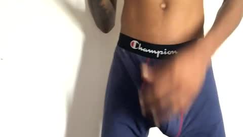 longshaft_ online show from November 11, 3:34 pm