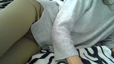 Snapshot of look_at_me_babe chatting on January 27, 12:16 pm look_at_me_babe online show from January 27, 12:16 pm
