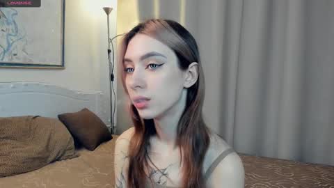 Snapshot of look_my_passion chatting on February 16, 11:38 am Hanna online show from February 16, 11:38 am