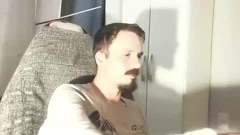 Lucas online show from November 18, 2:54 pm