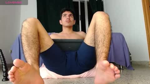 looki 16 online show from December 3, 2:47 am