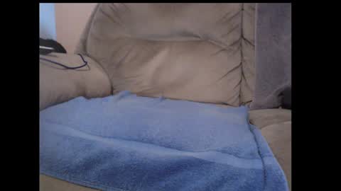 looking469 online show from December 14, 8:51 pm