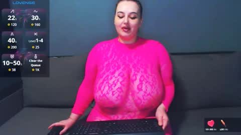 Snapshot of looking4love6969 chatting on September 18, 9:17 pm looking4love6969 online show from September 18, 9:17 pm