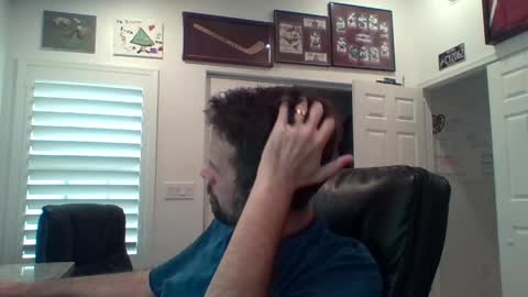 lookyherre online show from April 13, 3:39 pm