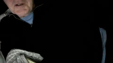 loose565 online show from December 3, 11:47 pm