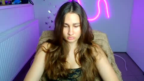 Snapshot of lora_kisses chatting on July 7, 5:32 am Lora online show from July 7, 5:32 am