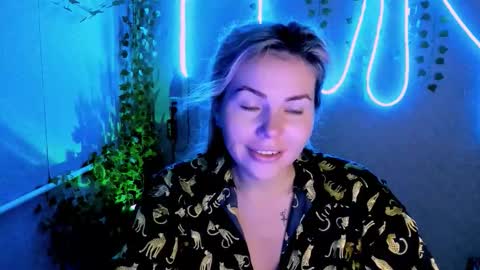 Snapshot of loraboyar chatting on September 26, 2:15 am Lora online show from September 26, 2:15 am