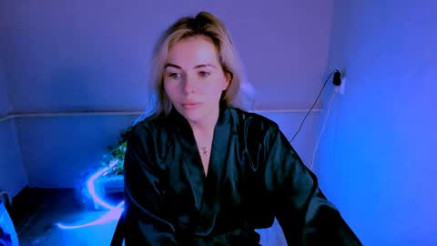 Lora online show from April 3, 3:04 am