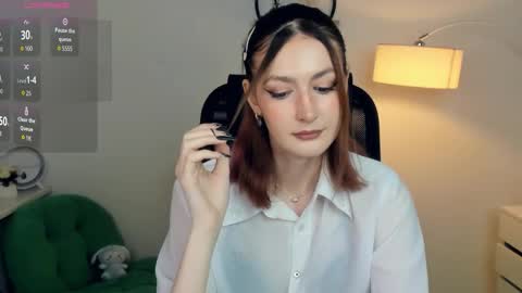 Lora online show from November 15, 11:40 am