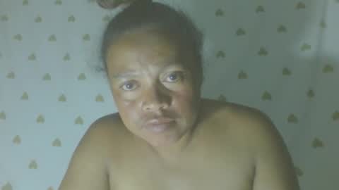 Snapshot of lorahvane chatting on January 12, 5:45 am LorahVane online show from January 12, 5:45 am