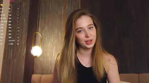 Snapshot of loraineluff chatting on March 12, 5:49 pm Loraine online show from March 12, 5:49 pm