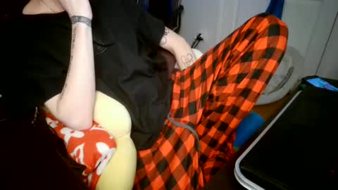 LORDXW online show from December 5, 2:09 am