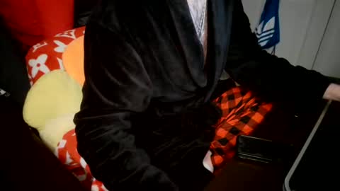 LORDXW online show from December 14, 1:06 am