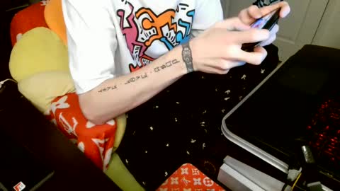 LORDXW online show from December 18, 1:59 am