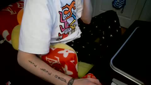 LORDXW online show from December 18, 5:04 am