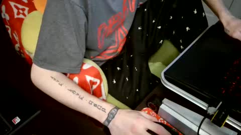 LORDXW online show from December 18, 11:19 pm