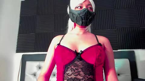 Lore Depp online show from October 19, 3:29 am